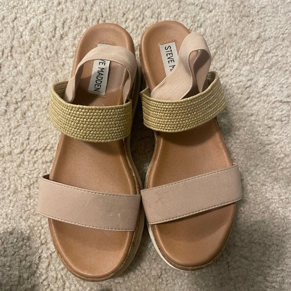 Steve Madden platform sandals